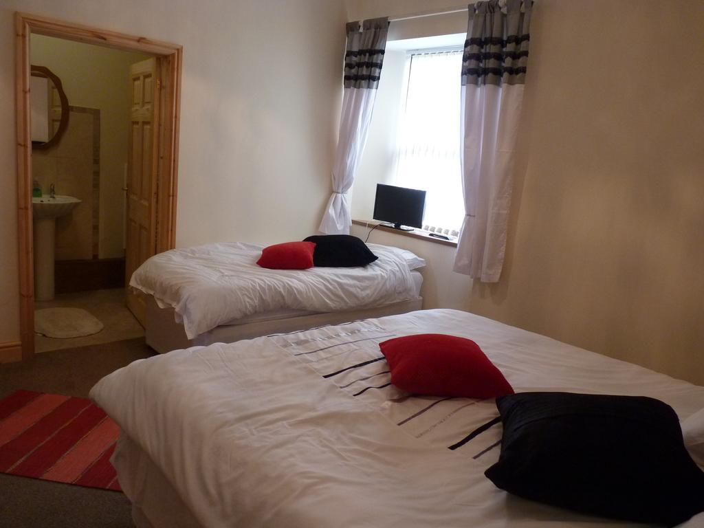 Old Police House Bed & Breakfast Haverfordwest Exterior foto
